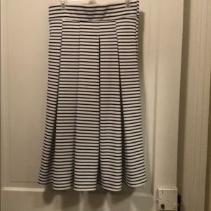 Beautiful navy and white skirt